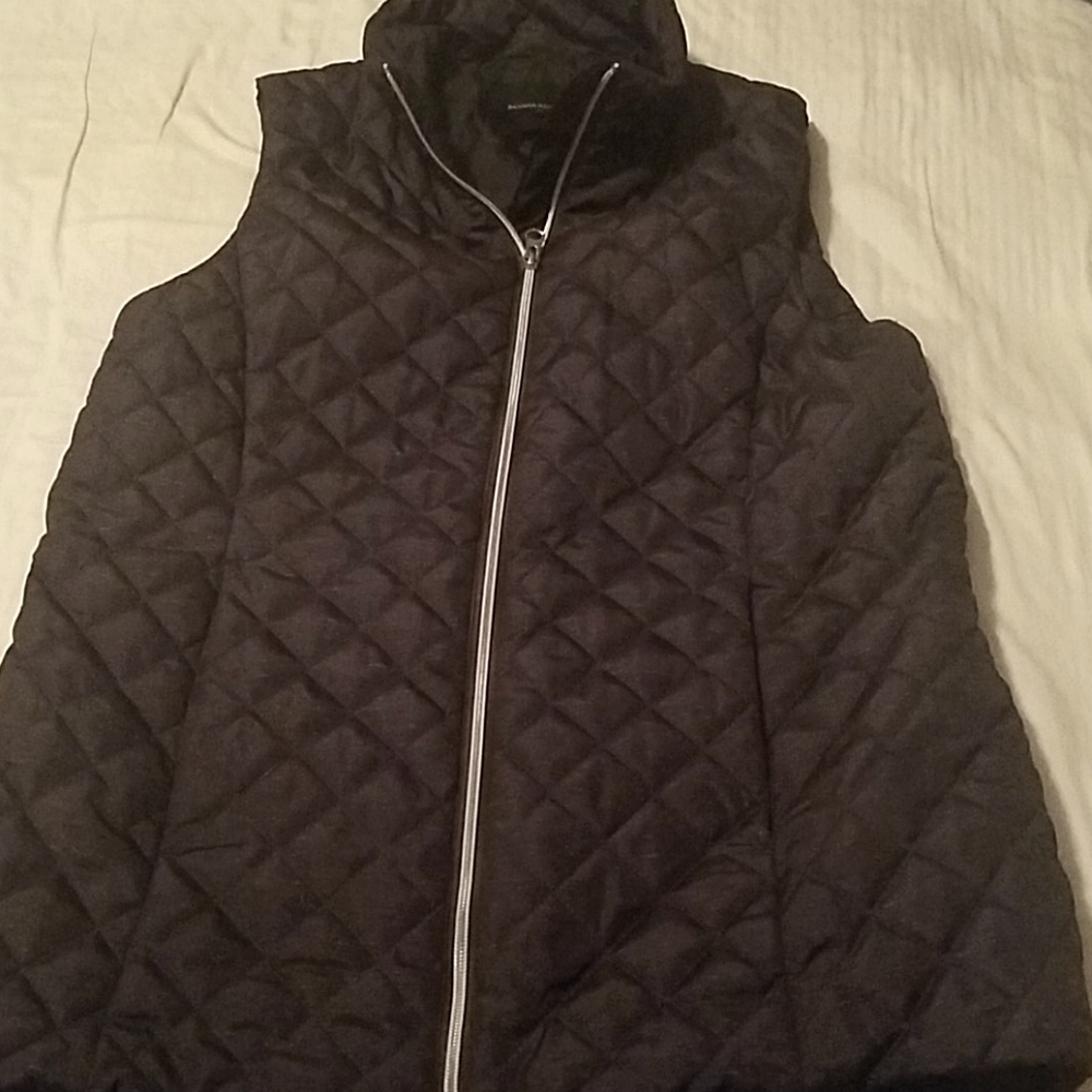 Banana Republic black vest in perfect condition